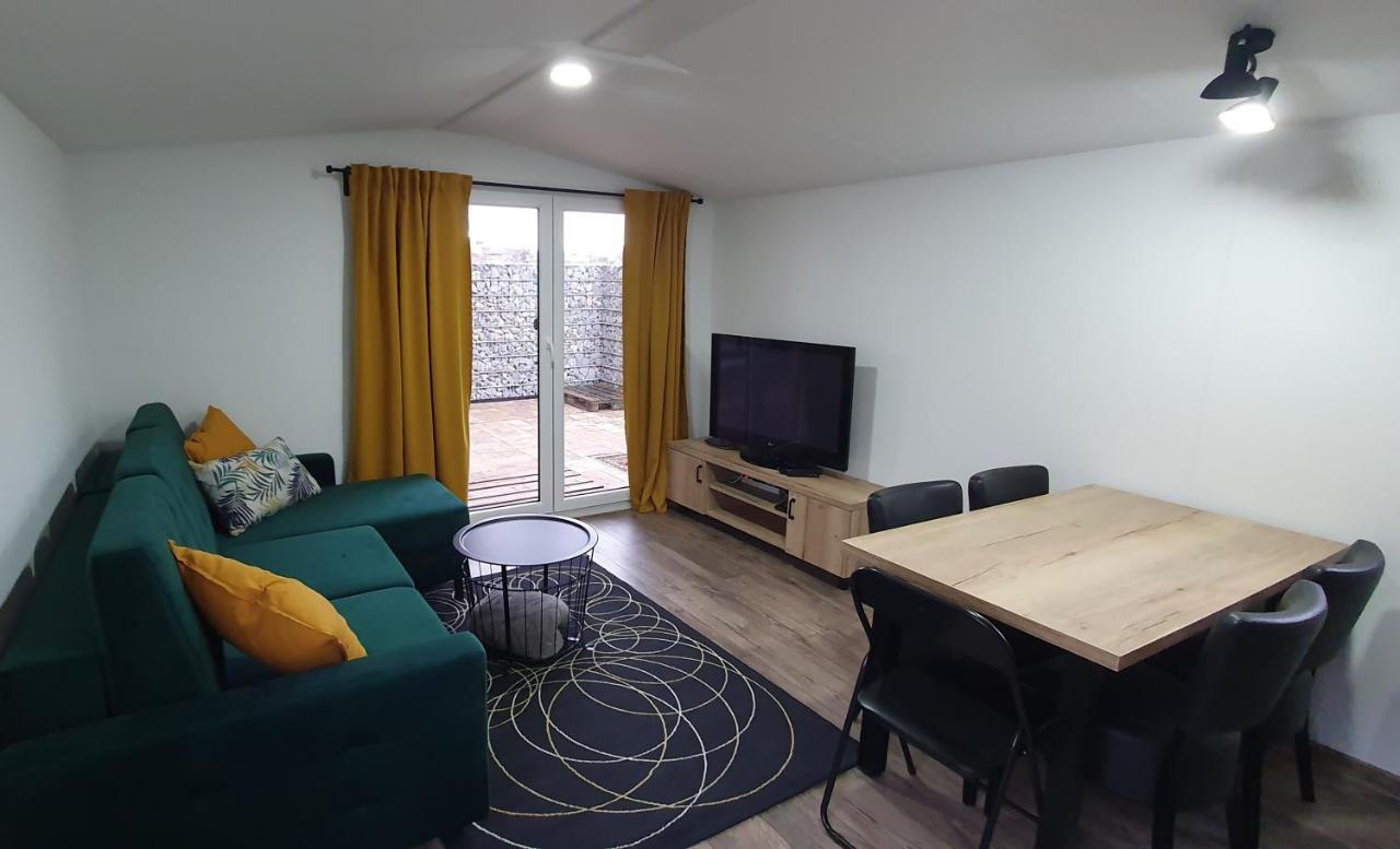 הוילה Liptovský Mikuláš Liptov Mobile House מראה חיצוני תמונה